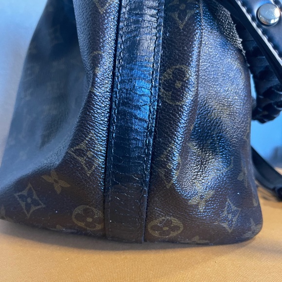 🔥Vintage LOUIS VUITTON Petit Noe Drawstring Shoulder Bag Monogram Leather - Picture 6 of 14